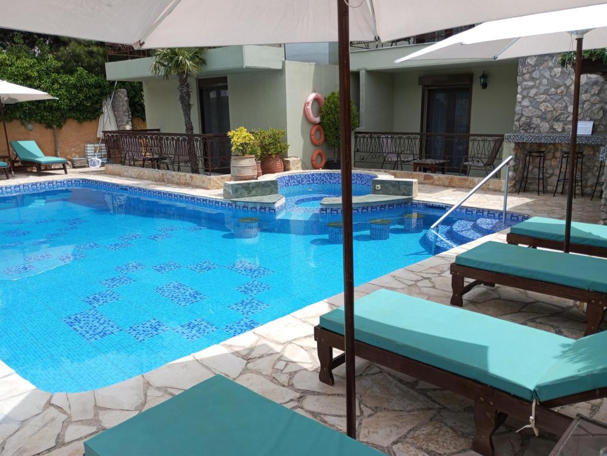 Xenonas Κithαiron Hotel Vília Buitenkant foto